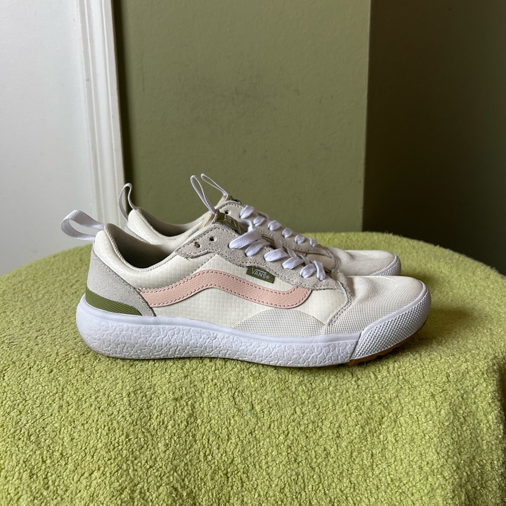 Vans Cream Pink Olive Low-Top Sneakers